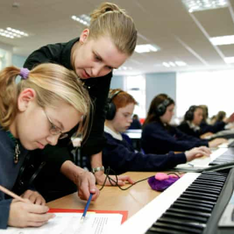 I want to teach piano in schools